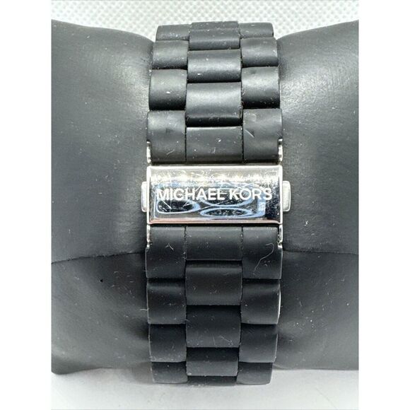 Michael Kors Runway MK8107 Men Analog Black Chronograph Dial Quartz Watch JNA836 main image 9